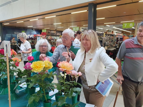 Diane, Richard and Gwen judging roses